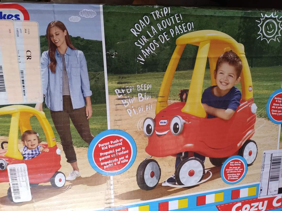 Carro little tikes