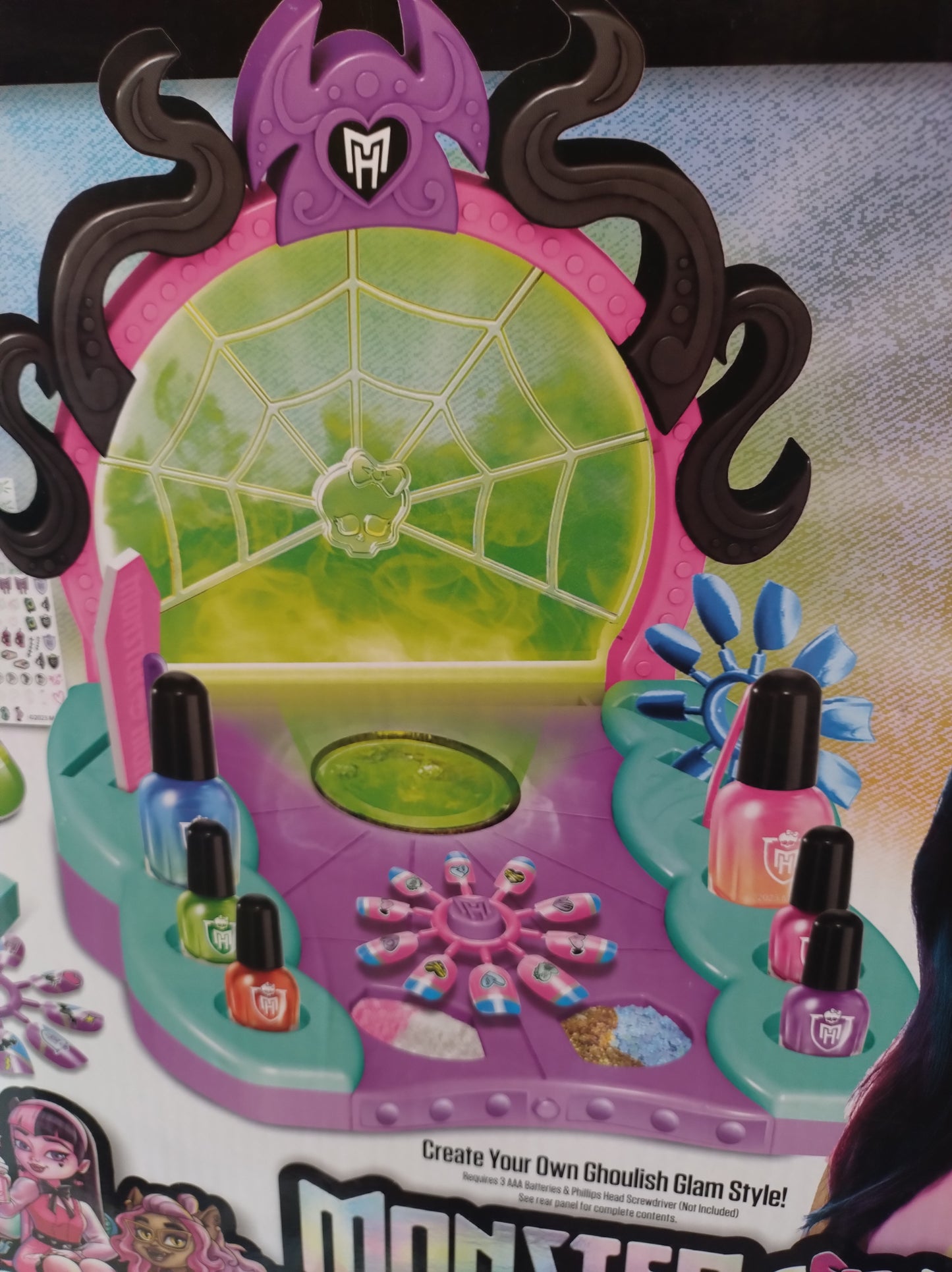 Nail Salon Monster High