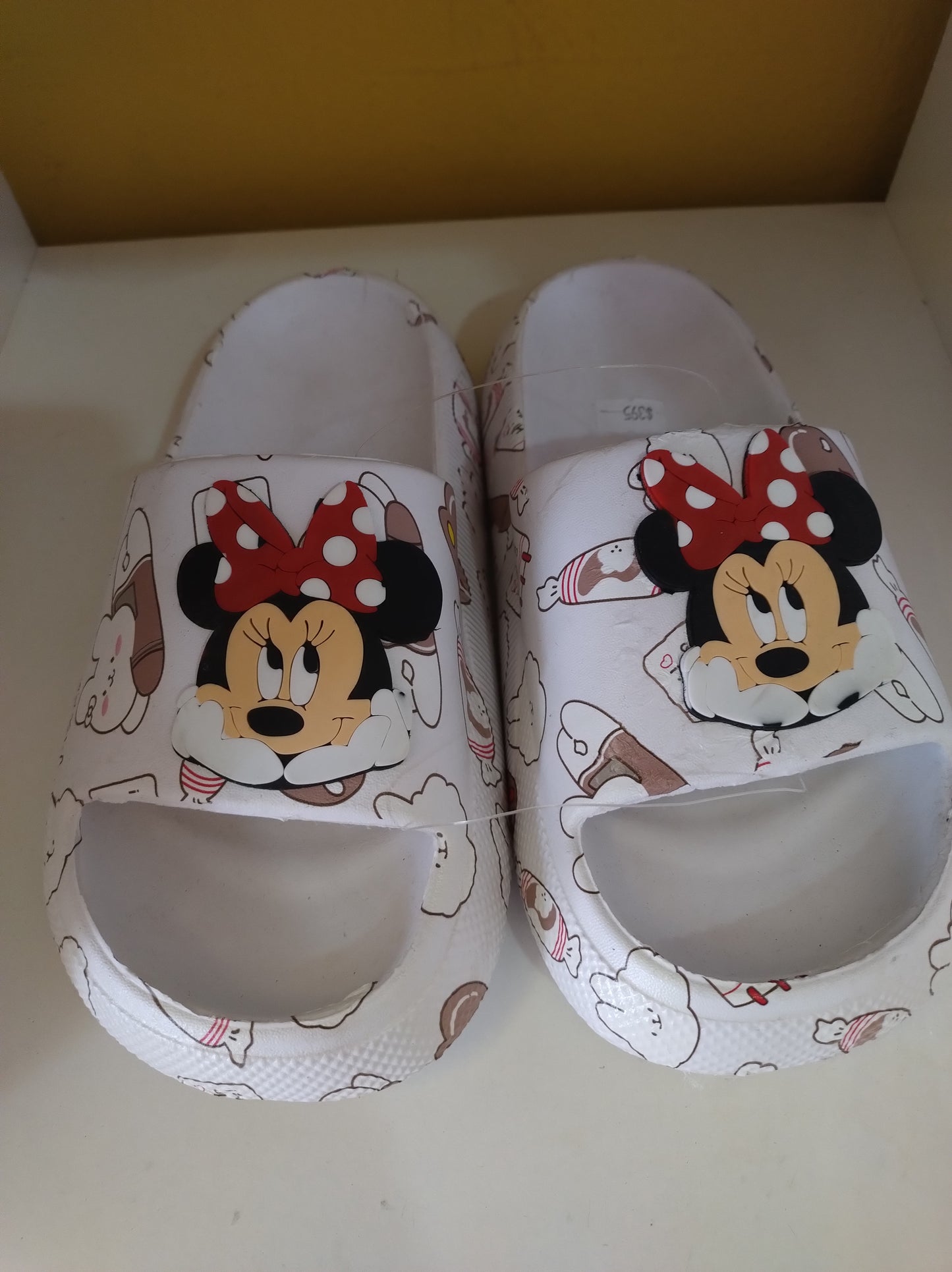 Sandalias minnie